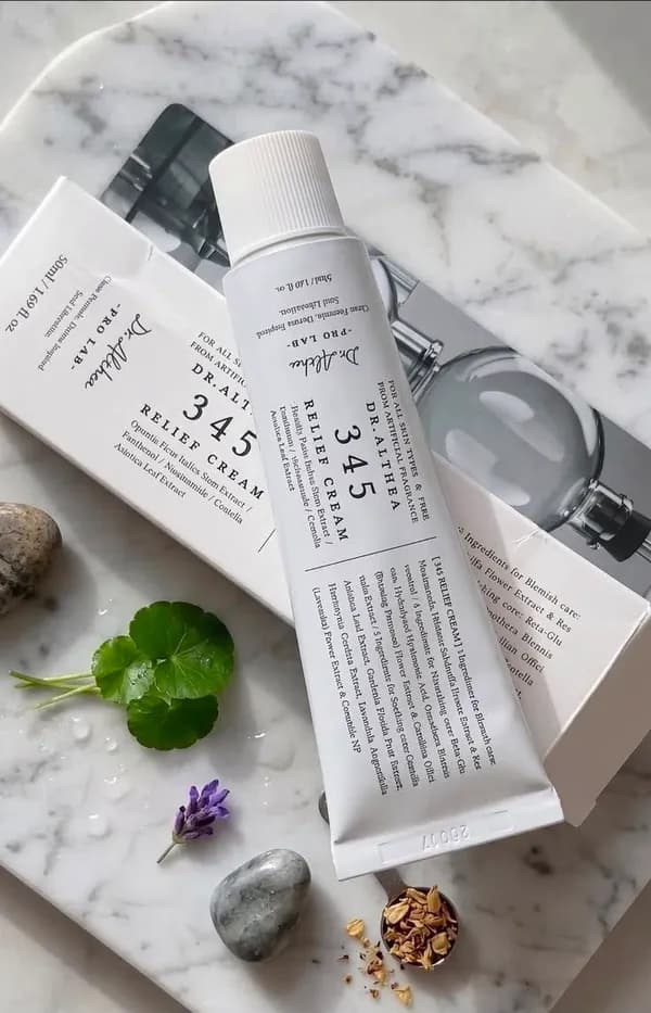 Лёгкий успокаивающий крем Dr. Althea 345 Relief Cream