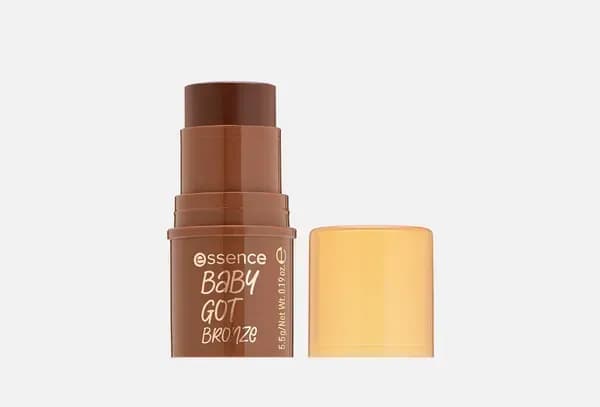 Мягкая кремовая текстура бронзирующего стика Essence Baby Got Bronze 40